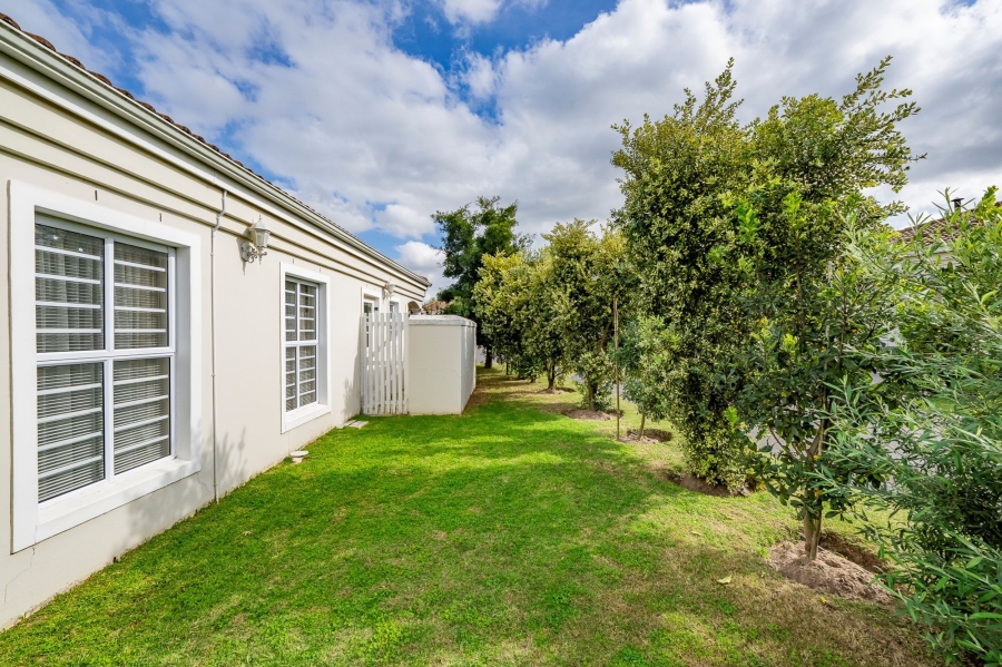 2 Bedroom Property for Sale in Vierlanden Western Cape